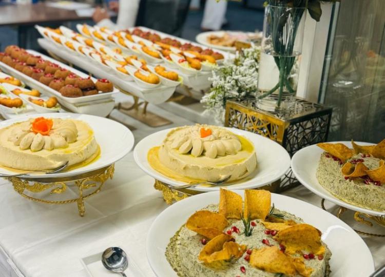 دعوة غداء لمنسوبي تأشير