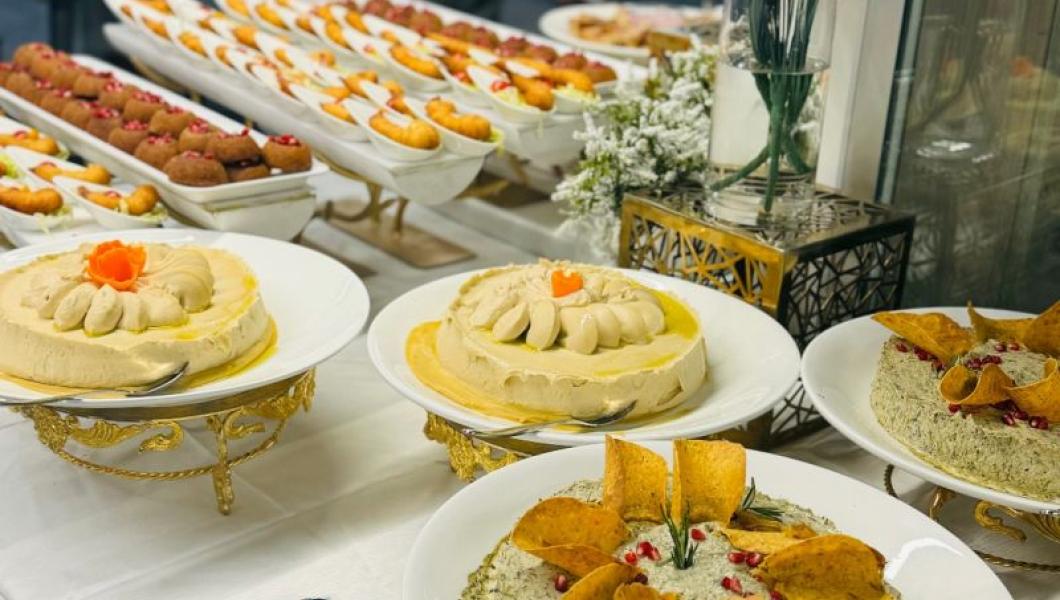 دعوة غداء لمنسوبي تأشير